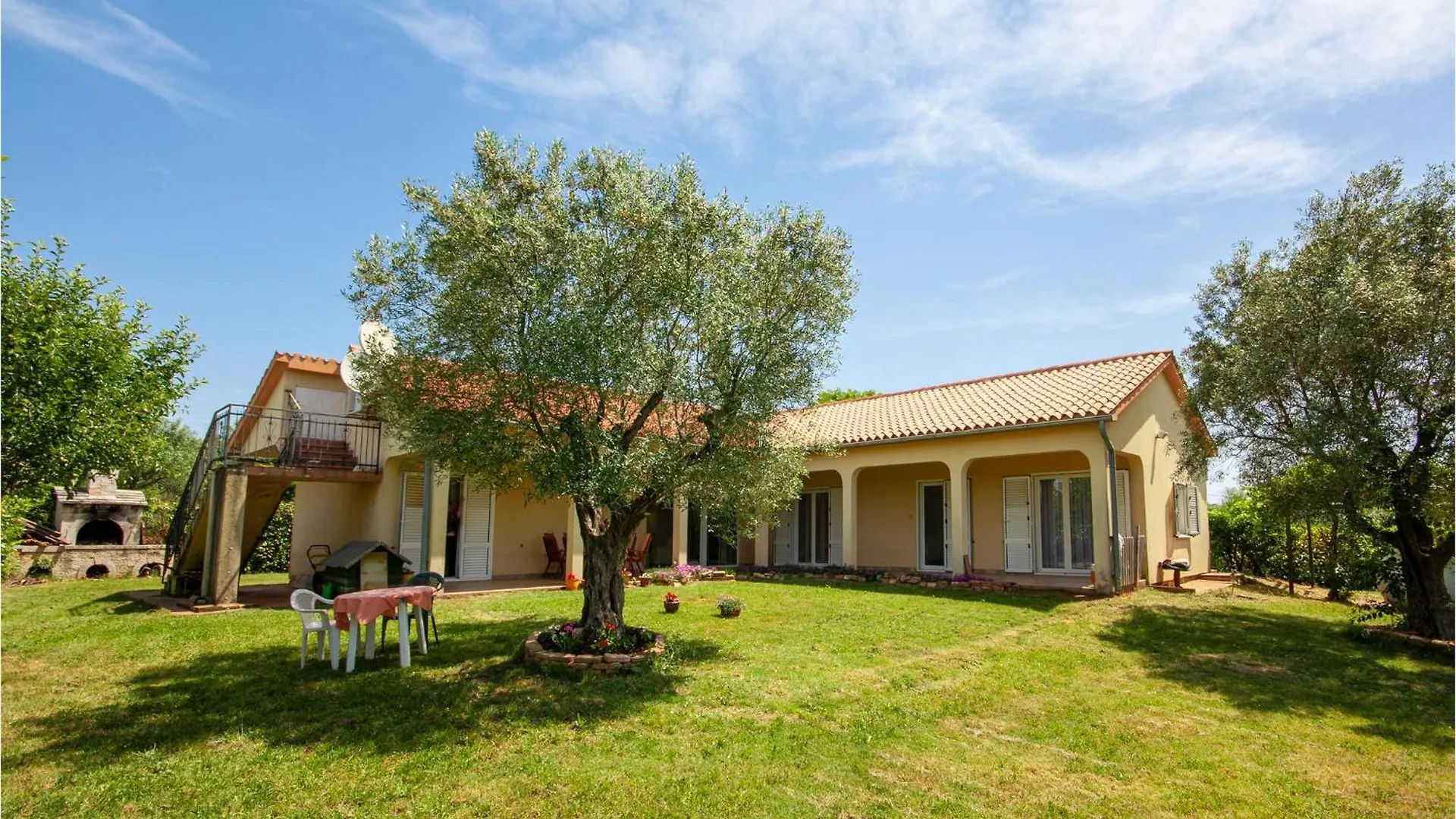 Gorgeous Apartment In Vodnjan With Wifi location